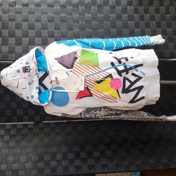 Neff Women's Zip Up Hoodie - Picture 1 of 4